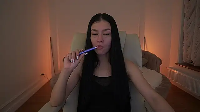 FataleNellie online show from April 16, 8:53 pm