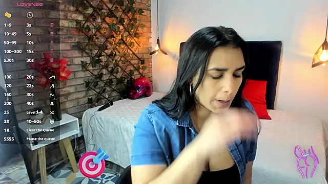 Lia Blake  online show from February 12, 12:05 pm