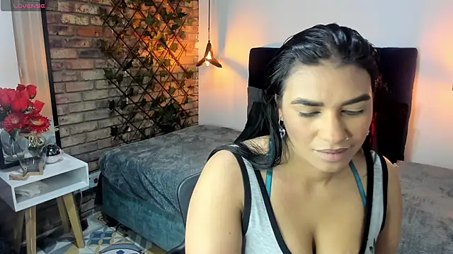 Lia Blake  online show from March 19, 12:05 pm