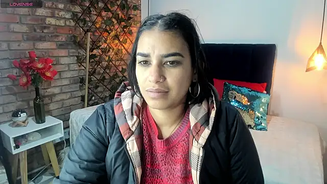 Lia Blake  online show from February 14, 12:05 pm