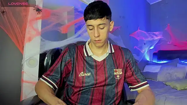 Snapshot of Jhon_snow22 chatting on October 25, 2:07 pm Jhon snow22 online show from October 25, 2:07 pm