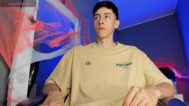 Snapshot of Jhon_snow22 chatting on October 28, 1:21 pm Jhon snow22 online show from October 28, 1:21 pm