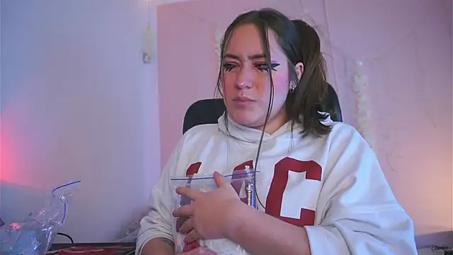 Violet moon24 online show from November 2, 10:04 pm