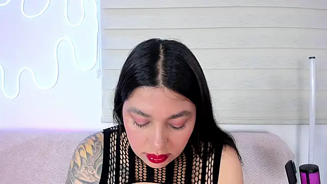 missweetpeach online show from January 10, 1:23 am