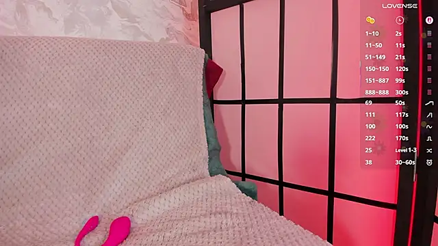 missweetpeach online show from April 2, 1:02 am