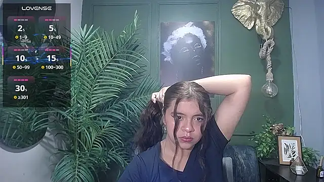 Snapshot of sweety_smilee chatting on September 19, 12:31 pm sweety smilee online show from September 19, 12:31 pm