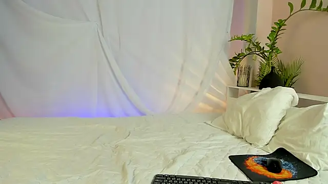 SherlockMax online show from April 3, 7:20 pm