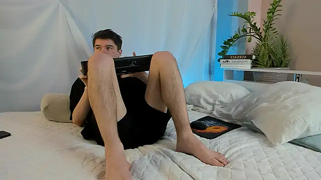 SherlockMax online show from February 21, 10:23 pm