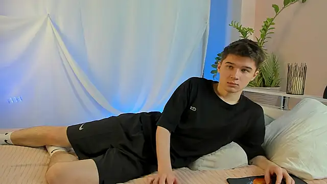 SherlockMax online show from February 8, 7:22 pm