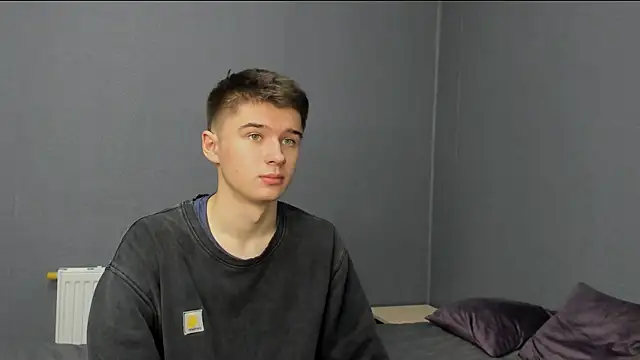 Snapshot of SherlockMax chatting on November 15, 7:18 pm SherlockMax online show from November 15, 7:18 pm