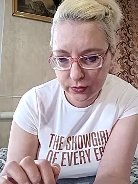 VikaKing online show from April 18, 8:16 am