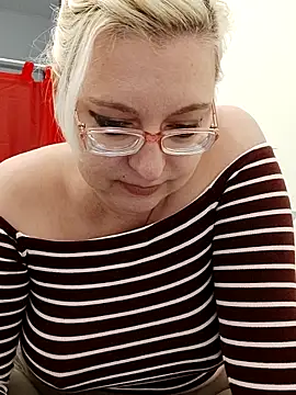 VikaKing online show from January 31, 7:12 pm