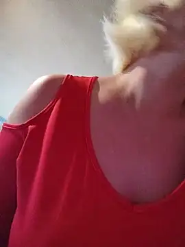 Snapshot of VikaKing chatting on June 2, 12:49 pm VikaKing online show from June 2, 12:49 pm