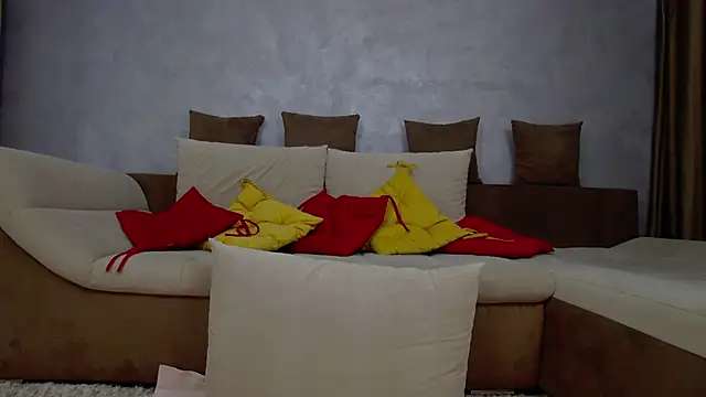 Enna-Kymm online show from March 11, 6:18 am