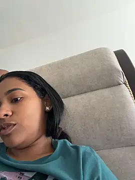 ericajohnson  online show from April 15, 1:04 pm