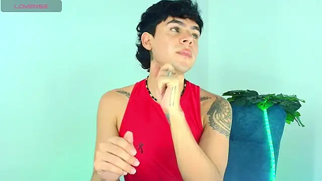 CamiiGuzmanX online show from December 16, 8:46 pm