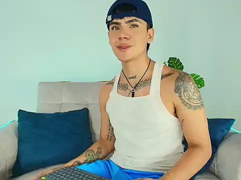 CamiiGuzmanX online show from September 23, 8:38 pm