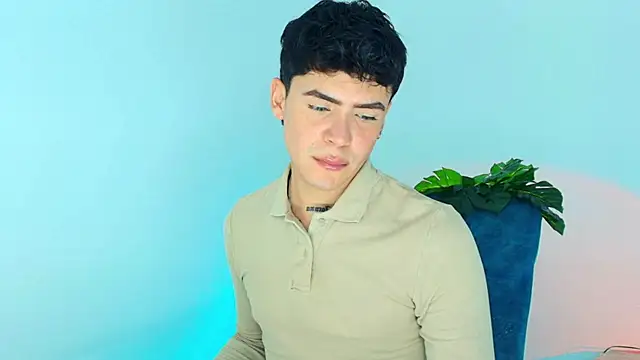 CamiiGuzmanX online show from November 27, 8:31 pm