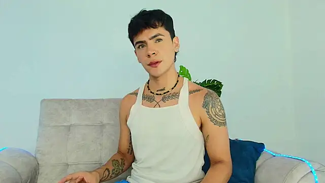 CamiiGuzmanX online show from October 2, 7:39 pm