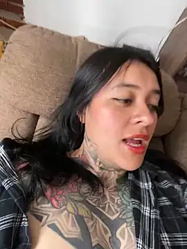 Snapshot of Rouse_07 chatting on November 12, 3:05 pm Rouse 07 online show from November 12, 3:05 pm