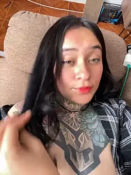 Snapshot of Rouse_07 chatting on November 20, 4:18 pm Rouse 07 online show from November 20, 4:18 pm