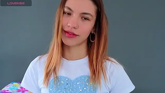 Snapshot of AntonellaaRossii chatting on November 14, 2:32 pm AntonellaaRossii online show from November 14, 2:32 pm