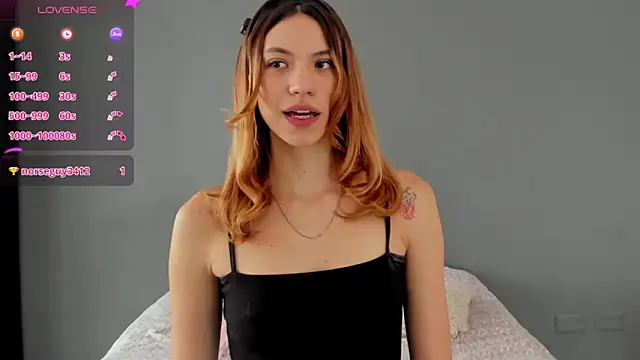 Snapshot of AntonellaaRossii chatting on October 27, 3:02 pm AntonellaaRossii online show from October 27, 3:02 pm