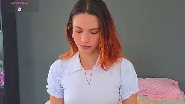 AntonellaaRossii online show from March 4, 1:30 pm