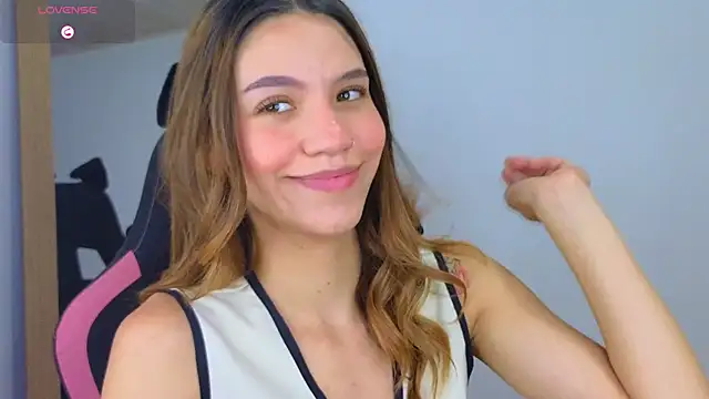 Snapshot of AntonellaaRossii chatting on July 17, 12:57 pm AntonellaaRossii online show from July 17, 12:57 pm