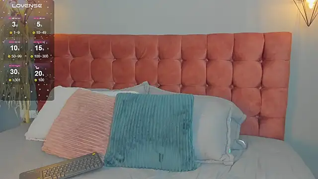 Tania 77  online show from November 28, 12:27 pm