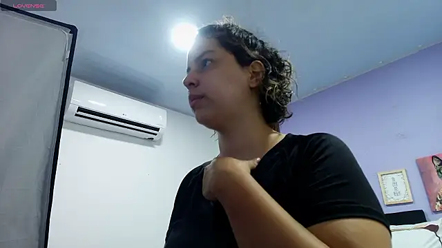 gisell gomez online show from March 26, 8:29 pm