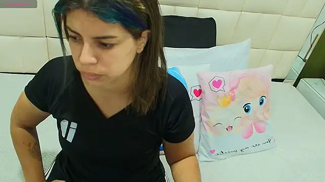 gisell gomez online show from October 23, 12:04 pm