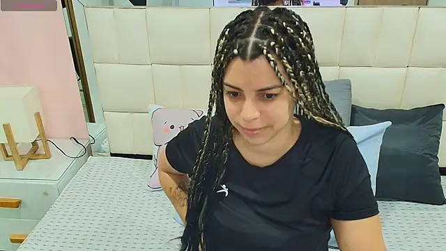 gisell gomez online show from November 26, 1:11 pm