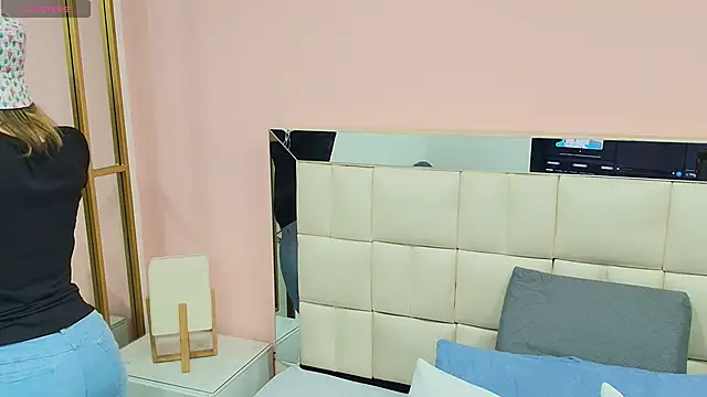 gisell gomez online show from November 6, 12:20 pm