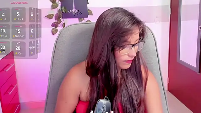 Cameroon-Diaz online show from April 10, 1:51 pm