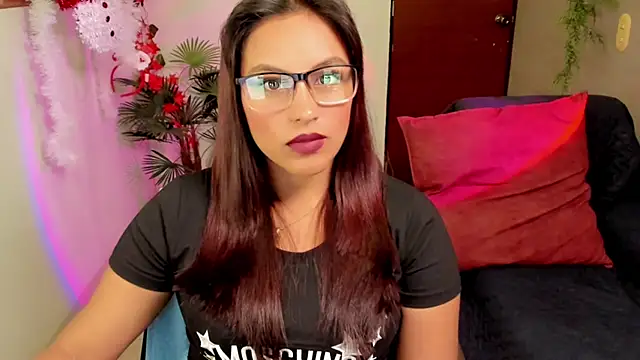 Cameroon-Diaz online show from November 29, 1:44 pm