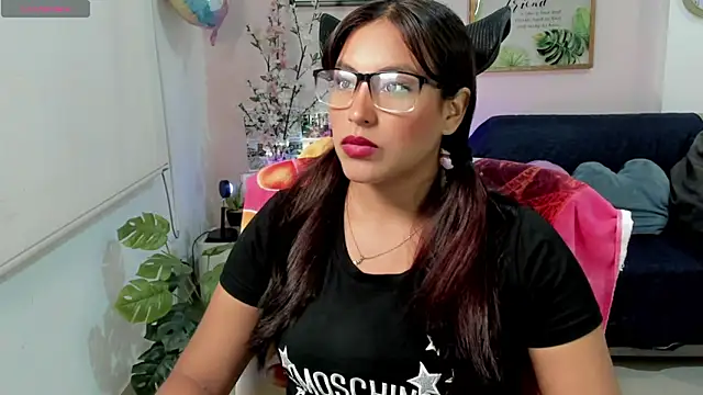 Cameroon-Diaz online show from January 17, 1:47 pm