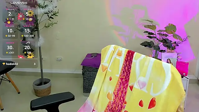 Cameroon-Diaz online show from March 10, 1:48 pm