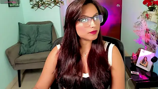 Cameroon-Diaz online show from February 2, 1:54 pm