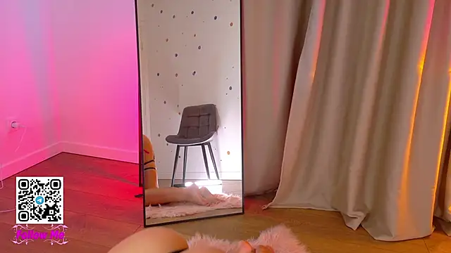 HoneyJohansson online show from September 26, 3:08 pm