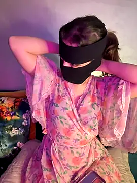 Elina-Marina online show from November 7, 10:20 am