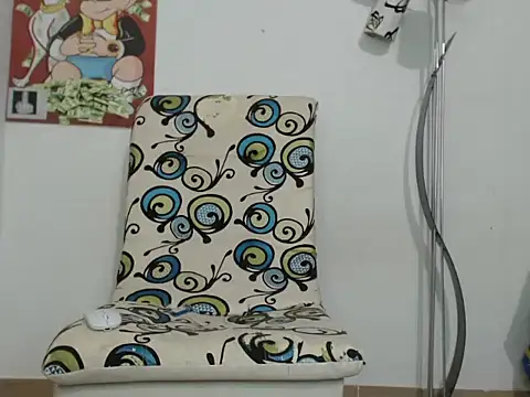 Snapshot of Thomasjons_ chatting on October 6, 1:07 am Thomasjons online show from October 6, 1:07 am