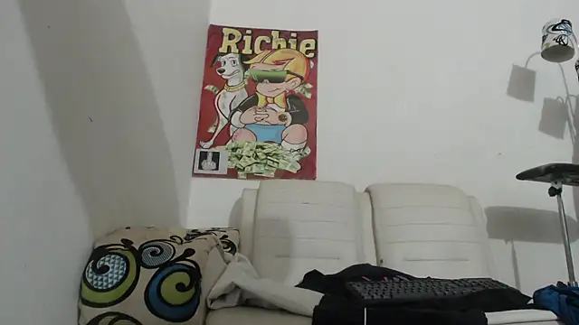 Thomasjons  online show from December 18, 8:45 pm