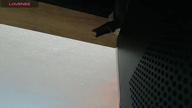 Thomasjons  online show from May 11, 3:52 am