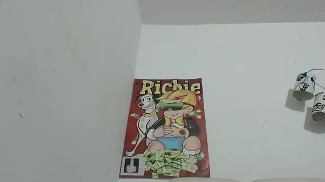 Snapshot of Thomasjons_ chatting on November 23, 12:42 am Thomasjons online show from November 23, 12:42 am