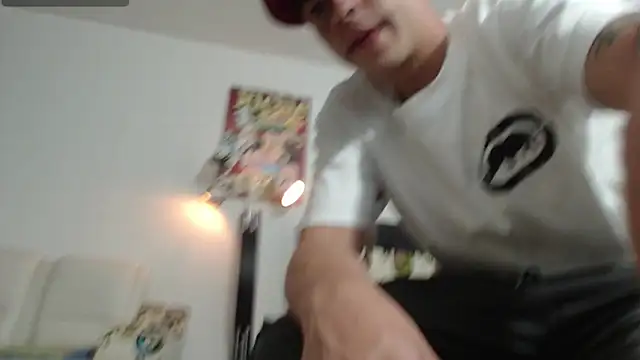 Thomasjons  online show from May 31, 4:51 am