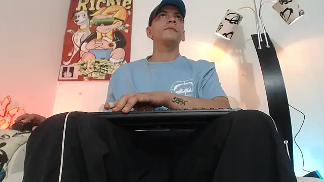 Thomasjons  online show from March 18, 2:15 am