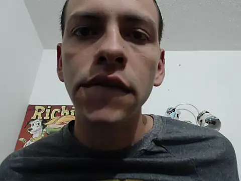 Snapshot of Thomasjons_ chatting on October 11, 12:11 am Thomasjons online show from October 11, 12:11 am