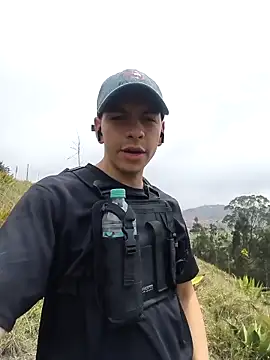 Thomasjons  online show from March 23, 6:08 pm