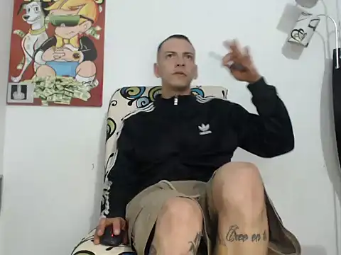 Snapshot of Thomasjons_ chatting on September 18, 1:41 am Thomasjons online show from September 18, 1:41 am